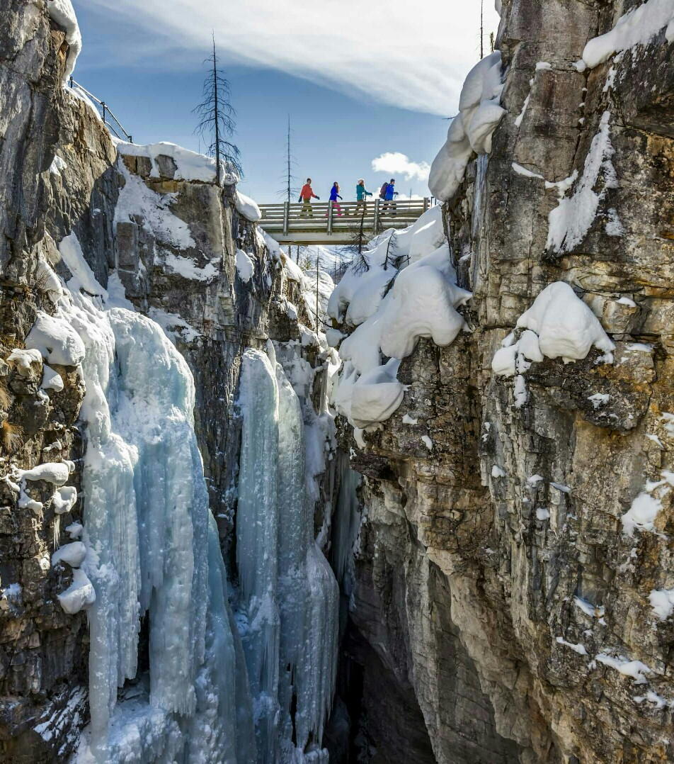 Banff Snowshoeing - Marble Canyon