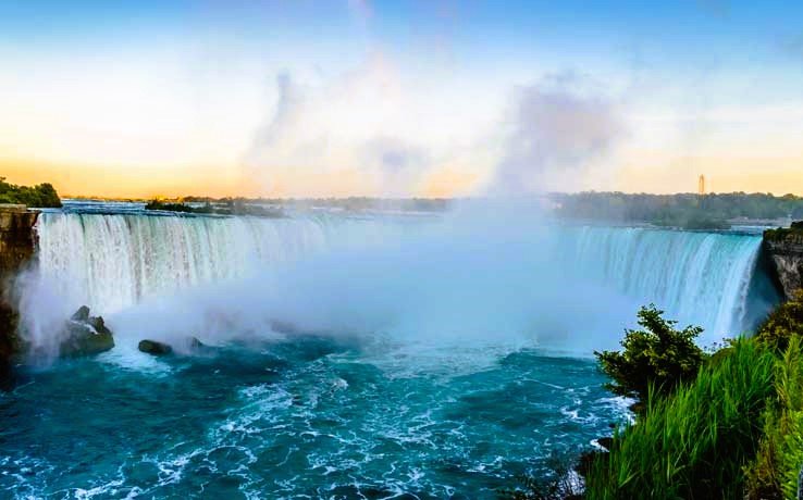Niagara Falls Day Tour from Toronto